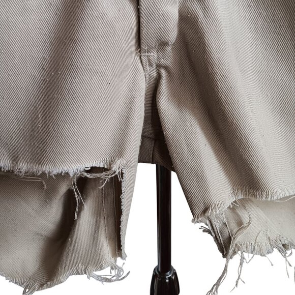30W Vintage Shorts 1970's Beige High-Waisted Frayed Hem Distress - Picture 3 of 6